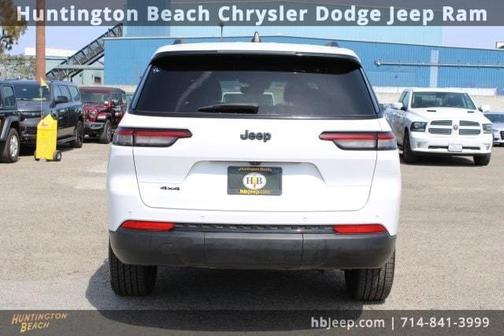 2023 Jeep Grand Cherokee L Laredo
