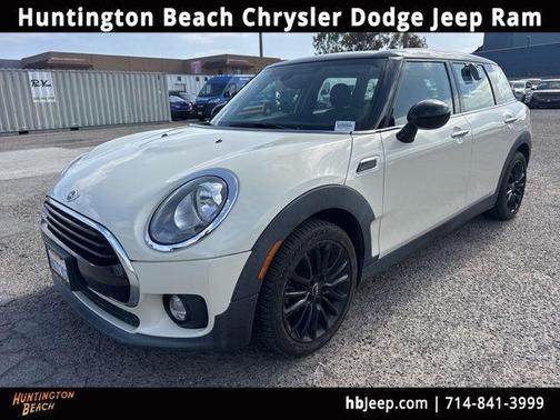 Pepper White 2017 MINI Clubman Cooper