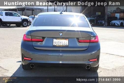 2019 BMW 330 i