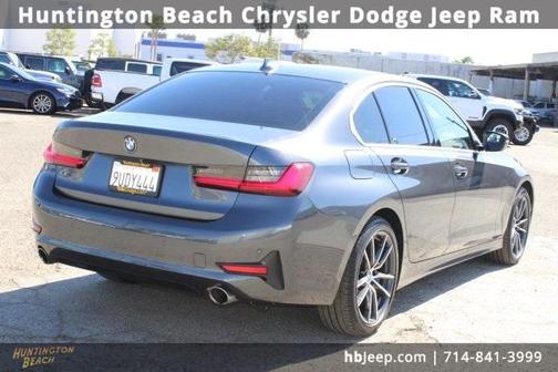 2019 BMW 330 i