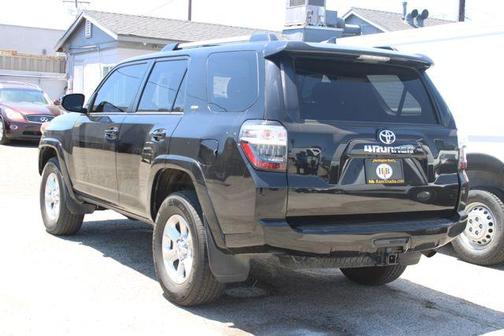 Midnight Black Metallic 2024 Toyota 4Runner SR5
