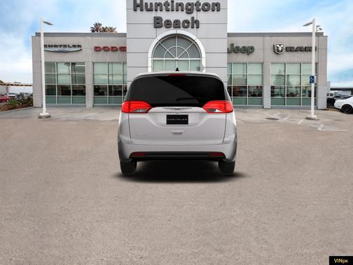 2026 Chrysler Voyager LX