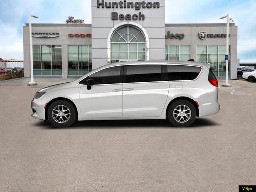 2026 Chrysler Voyager LX