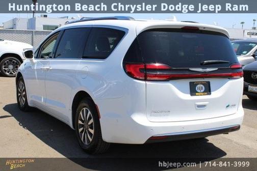 2021 Chrysler Pacifica Hybrid Touring L