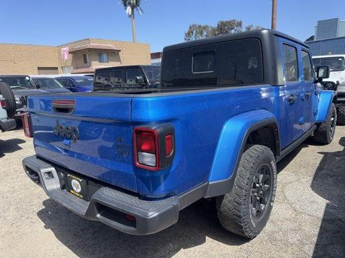 Hydro Blue Pearlcoat 2022 Jeep Gladiator Sport