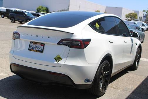 Pearl White Multi 2021 Tesla Model Y Long Range