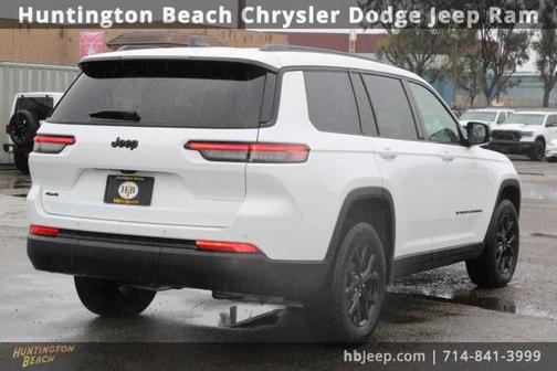 2025 Jeep Grand Cherokee L Laredo