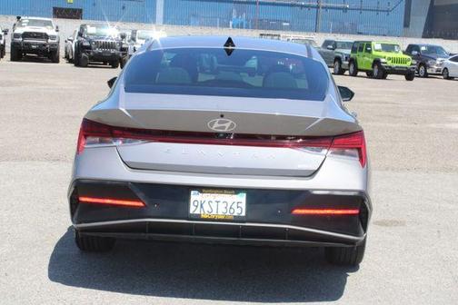 Metal 2024 Hyundai ELANTRA HEV Limited