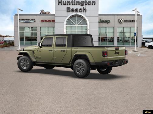 2026 Jeep Gladiator Sport