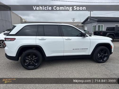 2023 Jeep Grand Cherokee Altitude