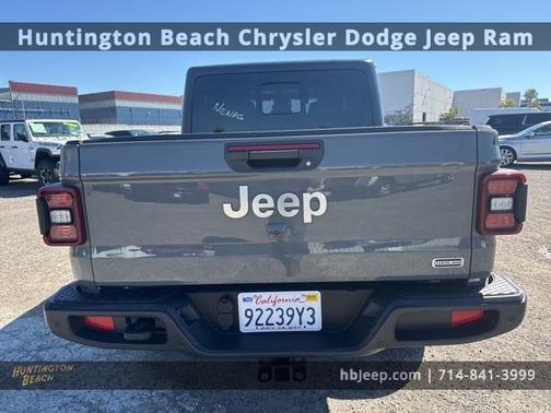 2021 Jeep Gladiator Overland