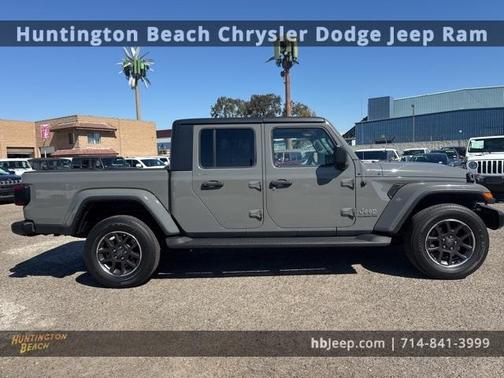 2021 Jeep Gladiator Overland