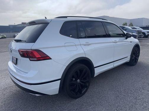 2020 Volkswagen Tiguan 2.0T SE R-Line Black