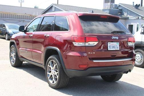 Velvet Red Pearlcoat 2022 Jeep Grand Cherokee WK Limited