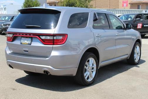 Photo 4 of 32 of 2021 Dodge Durango GT