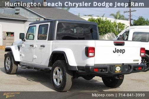 2021 Jeep Gladiator Sport