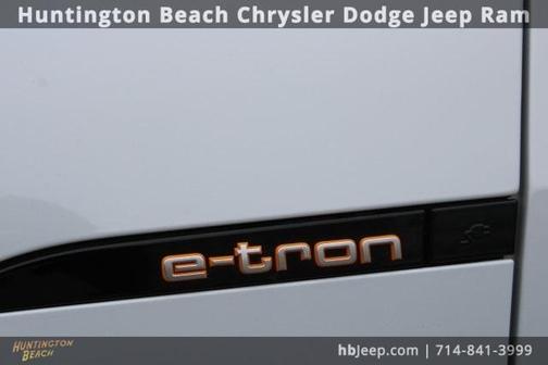 2019 Audi e-tron Premium Plus