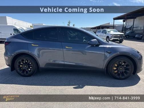 2023 Tesla Model Y Long Range
