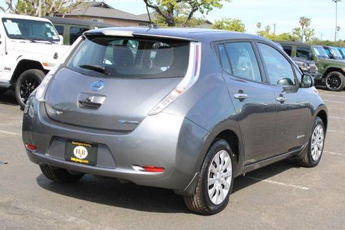 Gun Metallic 2017 Nissan Leaf S