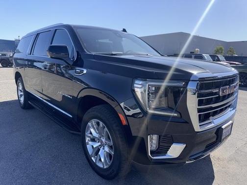 2022 GMC Yukon XL SLT