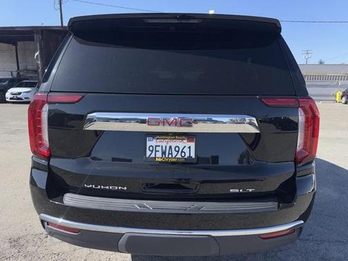 2022 GMC Yukon XL SLT