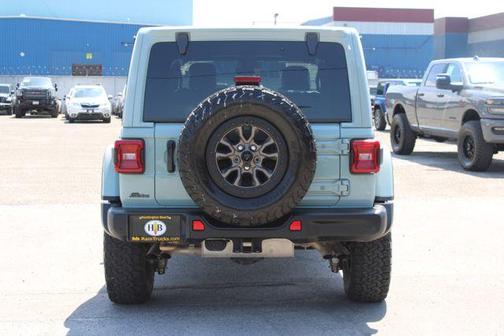 Earl Clearcoat 2023 Jeep Wrangler Rubicon 392