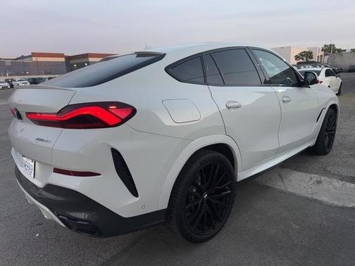 2022 BMW X6 xDrive40i