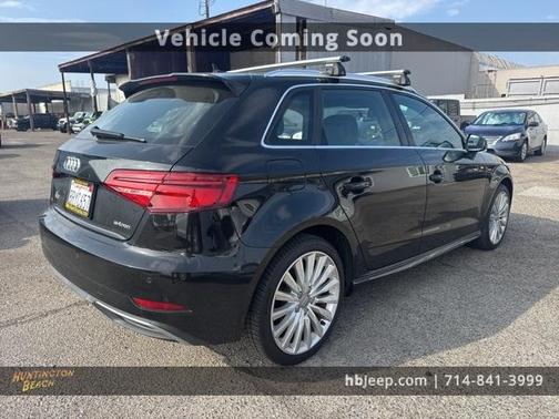 2017 Audi A3 e-tron 1.4T Premium