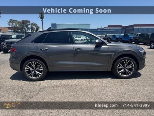2021 Audi Q8 55 Premium