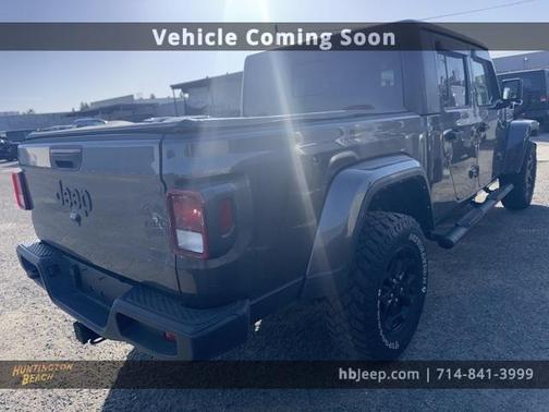 2022 Jeep Gladiator Sport