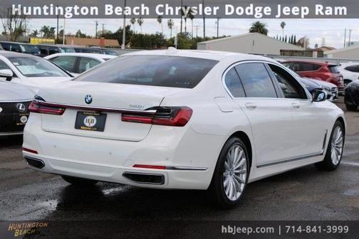 2020 BMW 740 i