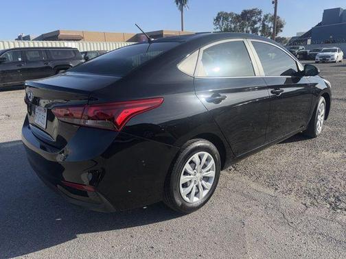 2022 Hyundai Accent SE