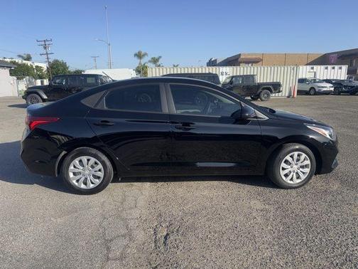 2022 Hyundai Accent SE