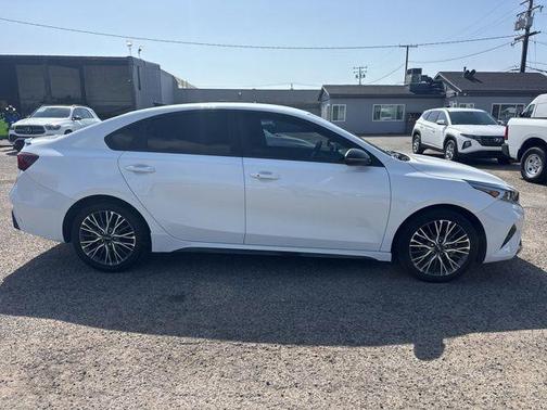 Snow White Pearl 2024 Kia Forte GT-Line