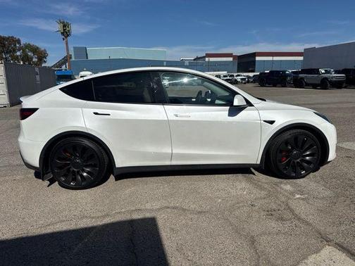 2023 Tesla Model Y Performance