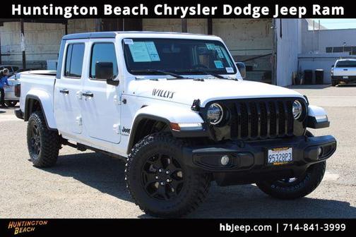 Bright White Clearcoat 2022 Jeep Gladiator Sport