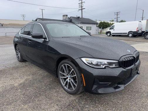 2021 BMW 330 i