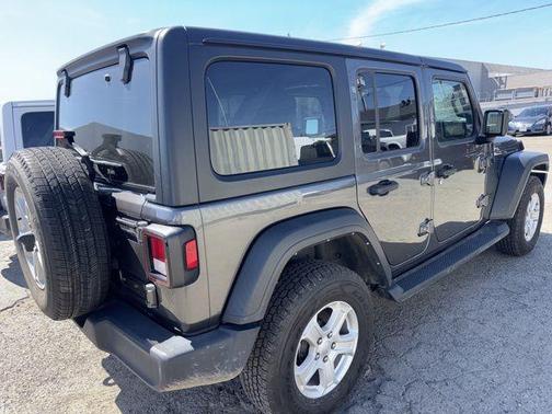 Granite Crystal Clearcoat Metallic 2022 Jeep Wrangler Unlimited Sport