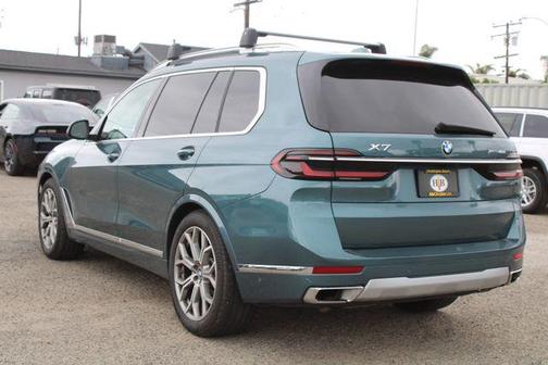 Blue 2023 BMW X7 xDrive40i