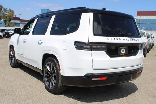 2025 Jeep Grand Wagoneer Series III