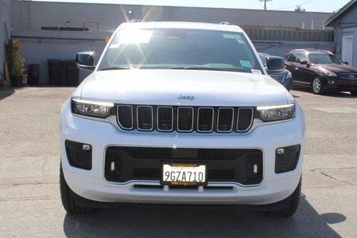 Bright White Clearcoat 2023 Jeep Grand Cherokee L Overland