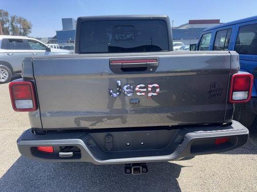 Granite Crystal Clearcoat Metallic 2021 Jeep Gladiator Sport