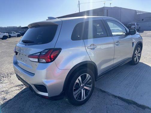 2024 Mitsubishi Outlander Sport 2.0 ES