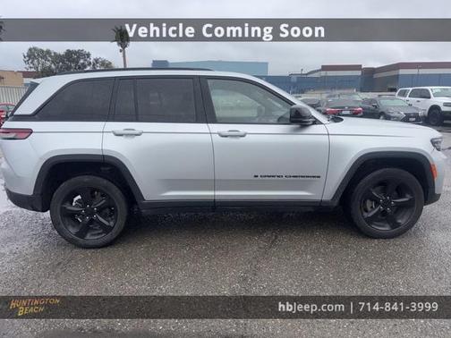 2023 Jeep Grand Cherokee Altitude