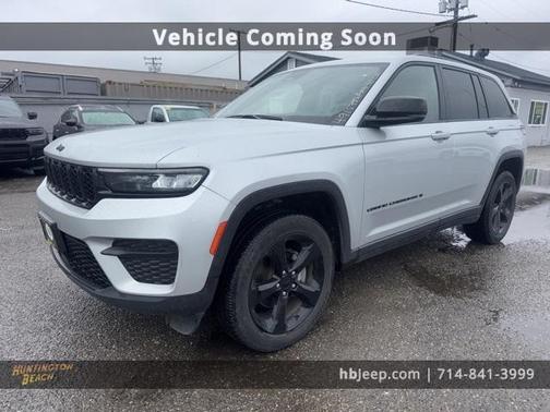 2023 Jeep Grand Cherokee Altitude