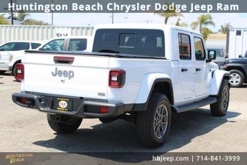 2022 Jeep Gladiator Overland
