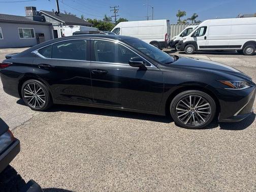 2024 Lexus ES 300h 300H