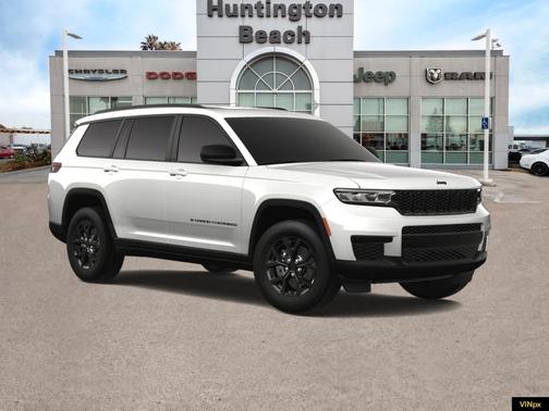 2025 Jeep Grand Cherokee Laredo