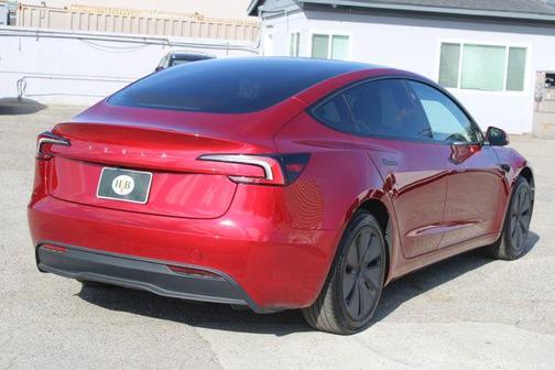 2025 Tesla Model 3 Long Range