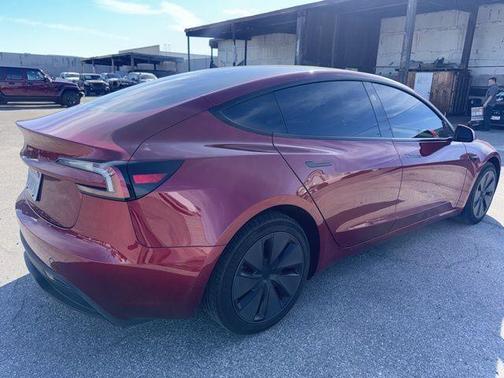 2025 Tesla Model 3 Long Range